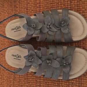 EAST 5TH BRAND WOMENS "METALLIC" DRESSY SUMMERTIME FLORAL SANDALS SIZE 6.5